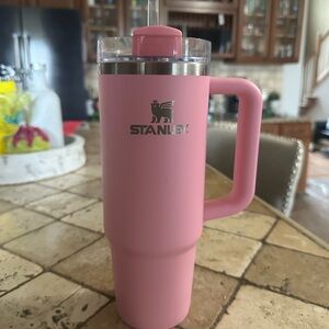 30oz Stanley Sizzling Pink